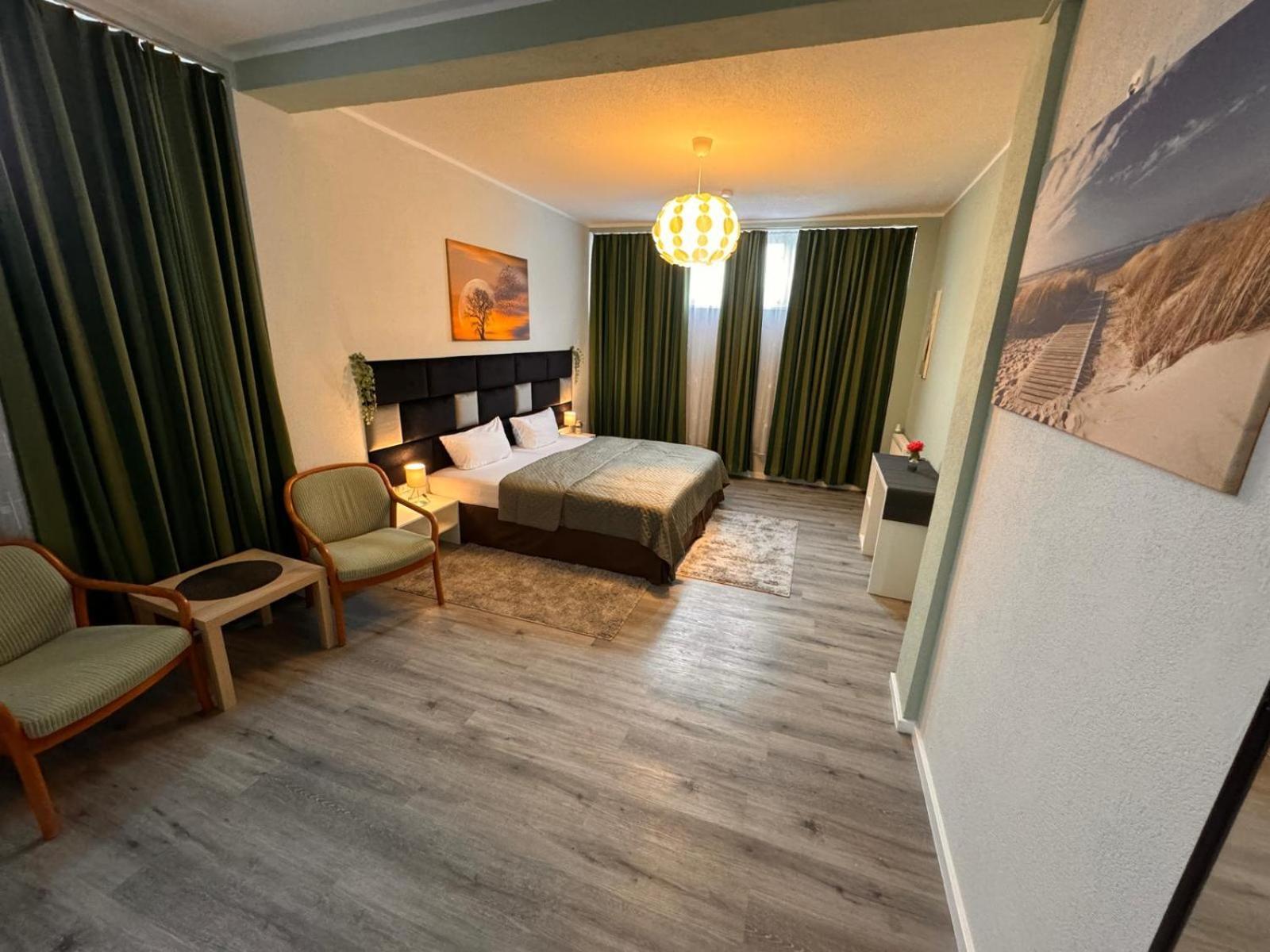 F-F Haus Monteuren Unterkunft Neuhausen auf den Fildern Exterior photo