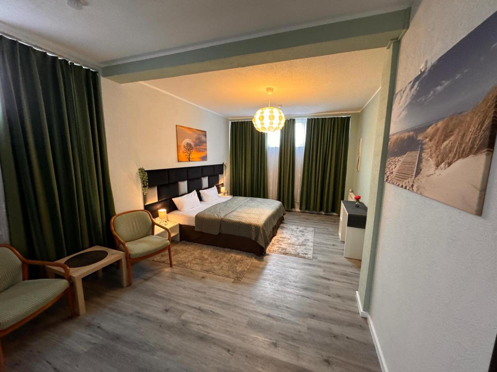 F-F Haus Monteuren Unterkunft Neuhausen auf den Fildern Exterior photo